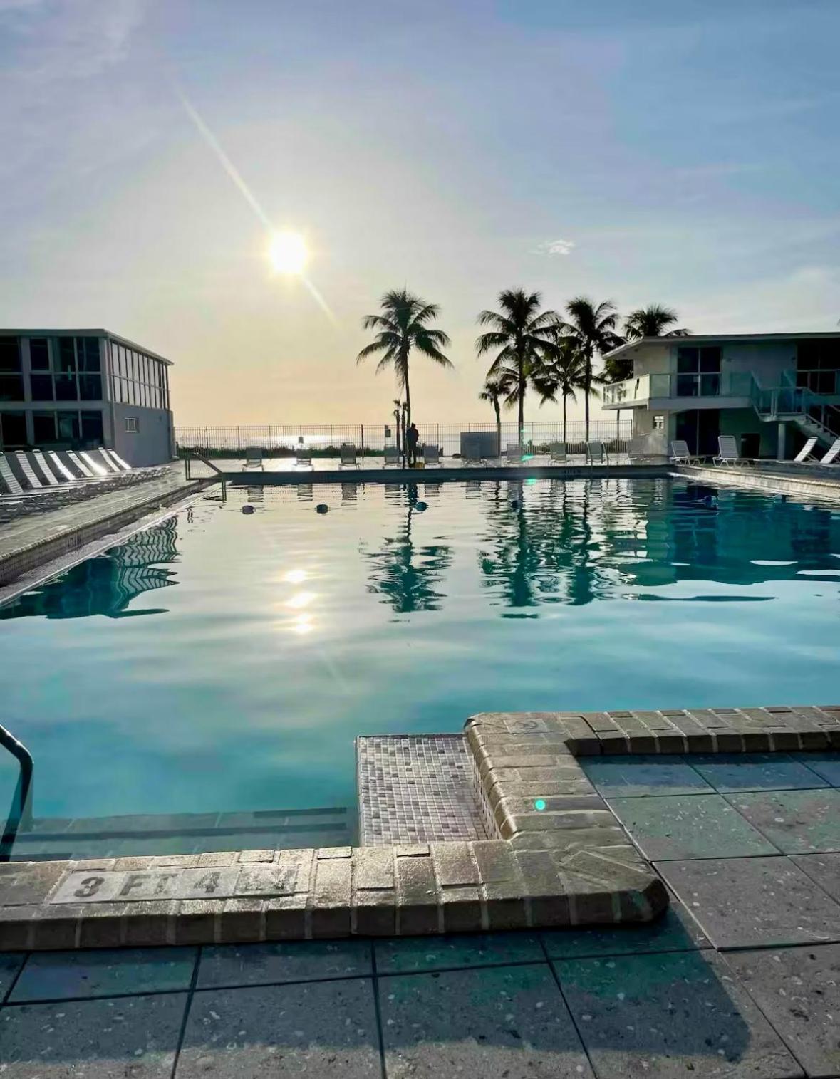 Beachfront Property Pool Gym Tennis Miami Beach! Exterior photo