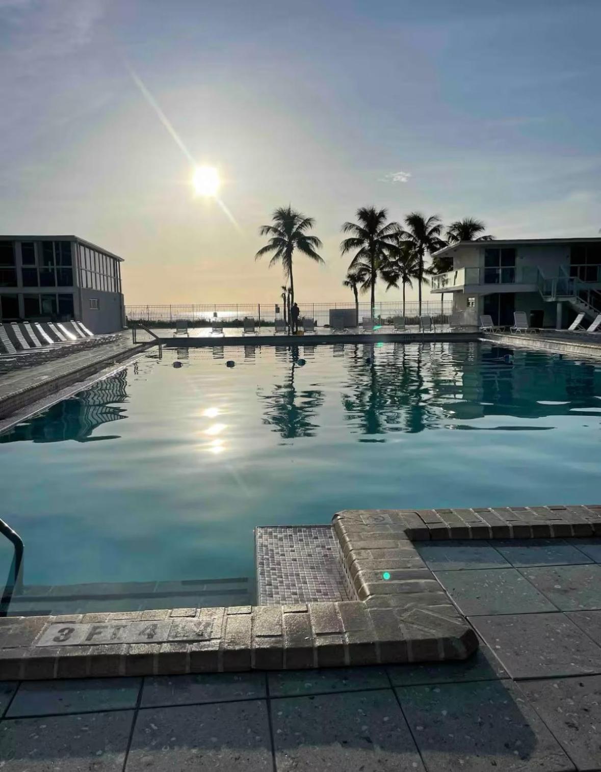 Beachfront Property Pool Gym Tennis Miami Beach! Exterior photo